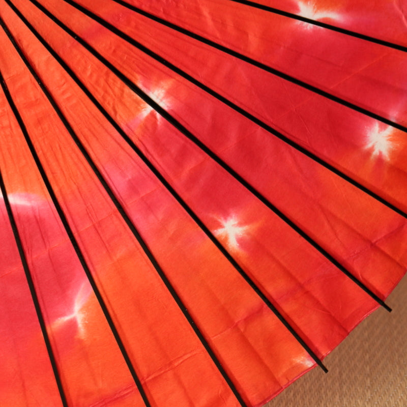 Black bamboo Japanese parasol "Edge" tie-dyed scarlet