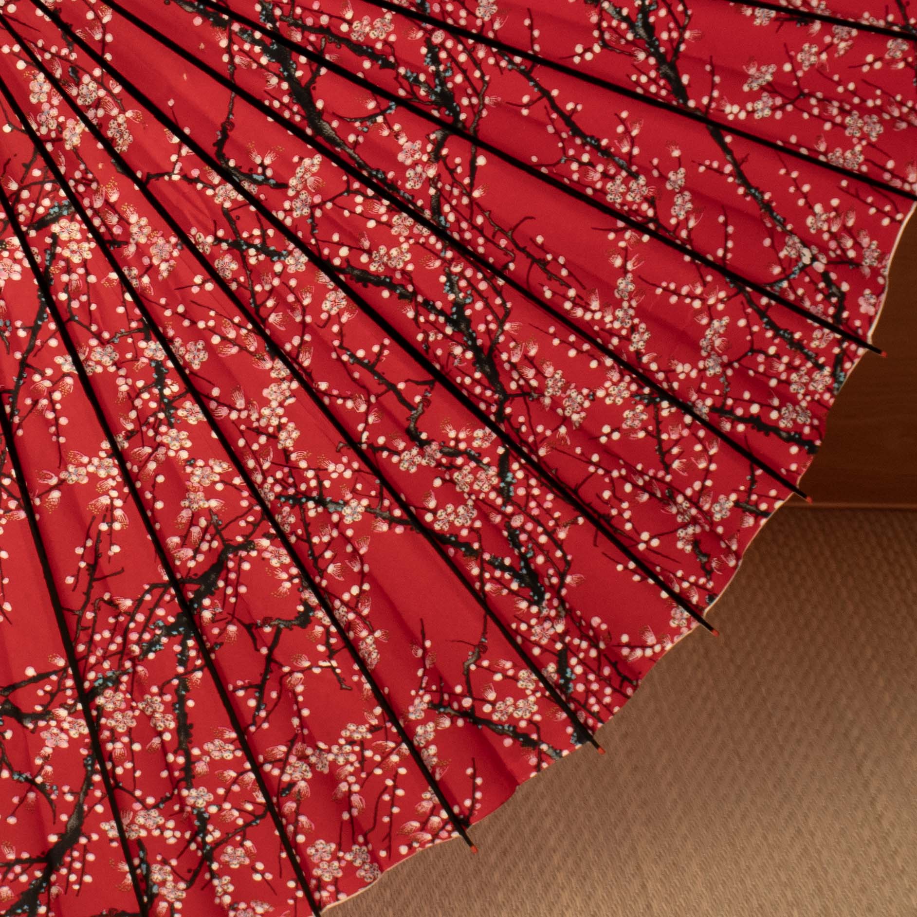 Red and Ume Nagare / Kinsai Kyo-yuzen