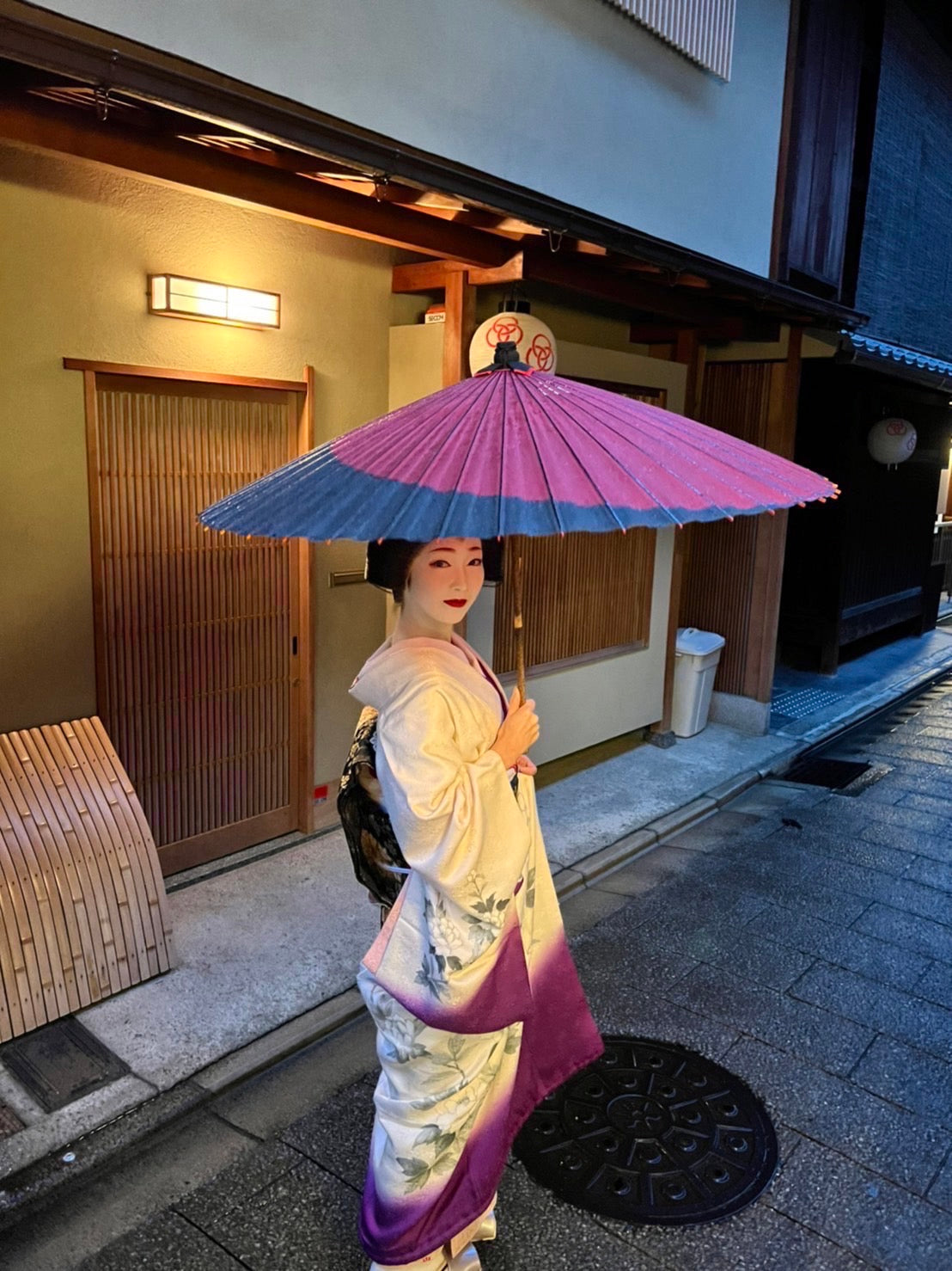 Tsuki no Miyako（Red/Black) / High Quality Tsukiyakko