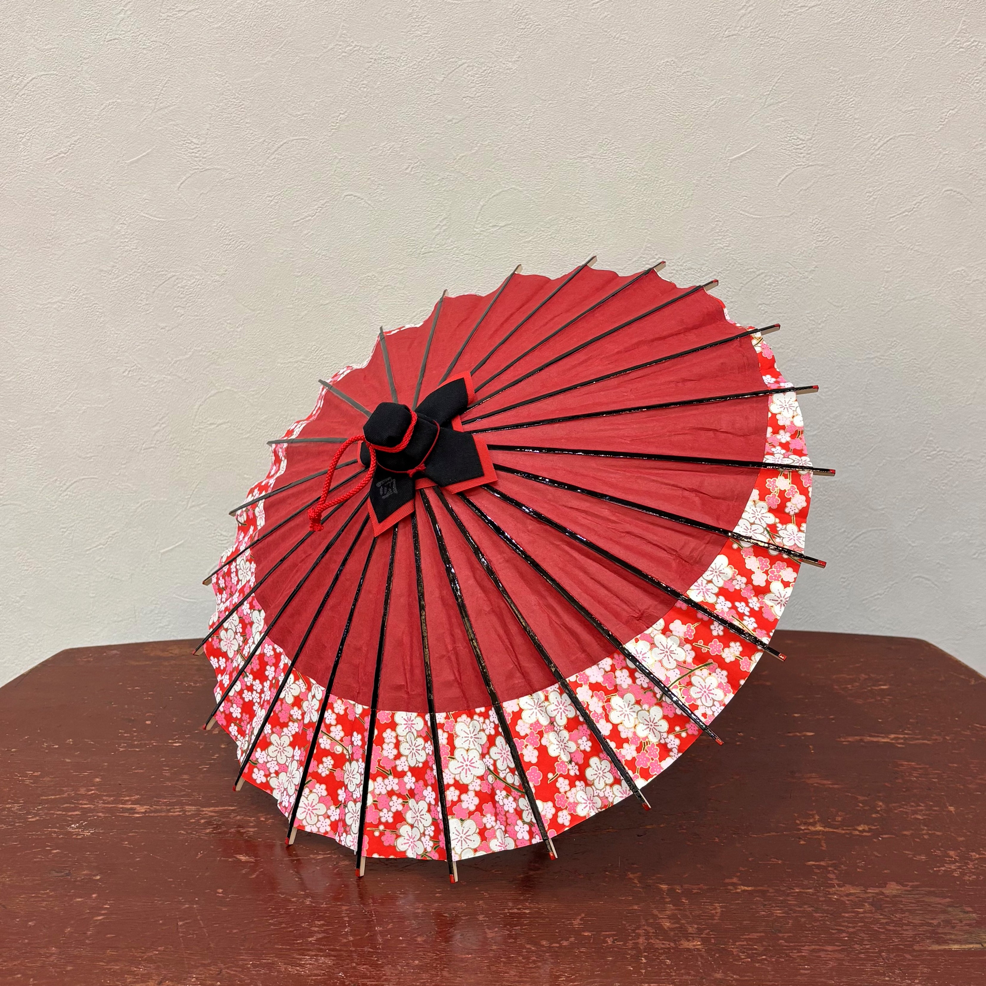姫和傘 大寸『紅月に梅の花』